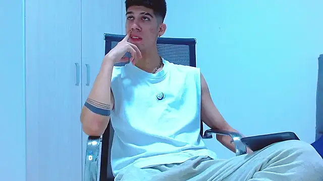 jhony-sex online show from October 28, 3:43 am