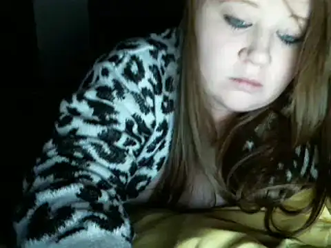 Snapshot of alishababy5678 chatting on February 8, 1:11 am alishababy5678 online show from February 8, 1:11 am