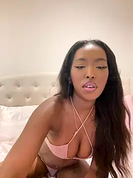 princesslola666 online show from December 16, 6:35 pm