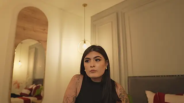 Snapshot of IrisBaker chatting on February 16, 10:17 pm IrisBaker online show from February 16, 10:17 pm