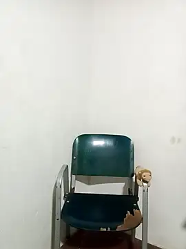 Snapshot of Mrdetonador chatting on October 5, 6:23 am Mrdetonador online show from October 5, 6:23 am