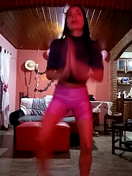 Snapshot of Chicavixy chatting on November 5, 1:27 am Chicavixy online show from November 5, 1:27 am