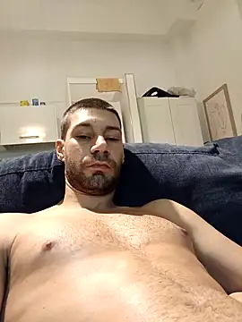 Snapshot of litleboy92 chatting on November 13, 11:47 pm litleboy92 online show from November 13, 11:47 pm