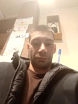 Snapshot of litleboy92 chatting on March 8, 9:29 pm litleboy92 online show from March 8, 9:29 pm