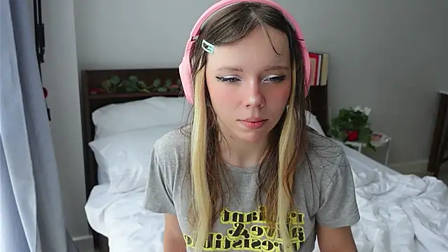 Ayra Lust online show from March 2, 3:45 am