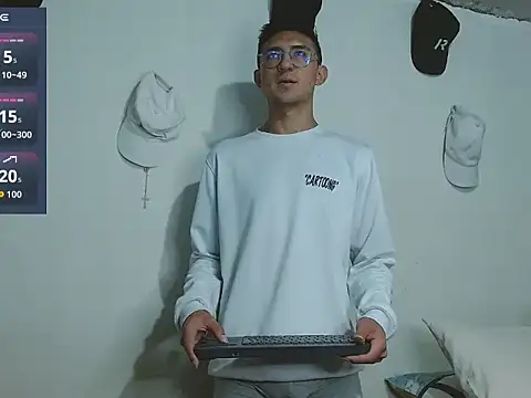 samfox  online show from March 10, 11:15 am