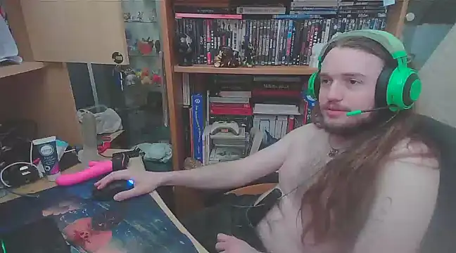 Snapshot of nicolasdumand21 chatting on February 22, 12:29 pm nicolasdumand21 online show from February 22, 12:29 pm