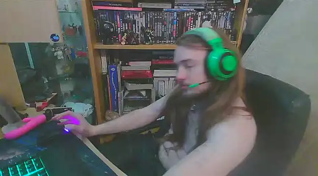 Snapshot of nicolasdumand21 chatting on February 23, 7:28 pm nicolasdumand21 online show from February 23, 7:28 pm