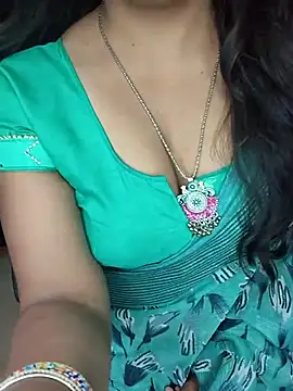 Snapshot of Tanvi-patil chatting on March 22, 7:42 pm Tanvi-patil online show from March 22, 7:42 pm