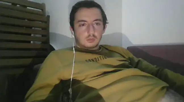 Snapshot of laynufff chatting on January 24, 6:46 pm laynufff online show from January 24, 6:46 pm