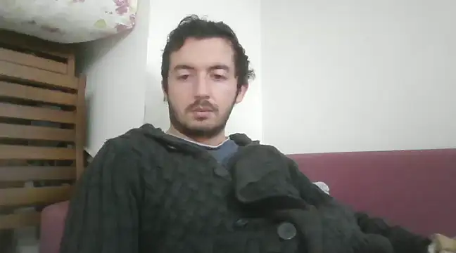 Snapshot of laynufff chatting on February 7, 1:53 pm laynufff online show from February 7, 1:53 pm