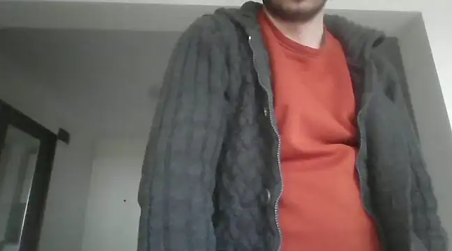 Snapshot of laynufff chatting on February 12, 2:32 pm laynufff online show from February 12, 2:32 pm