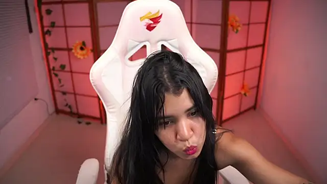 Snapshot of its_lola24 chatting on October 4, 1:58 am its lola24 online show from October 4, 1:58 am