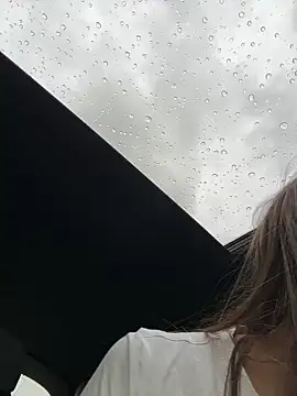 JuicyFruits93 online show from March 11, 3:51 pm