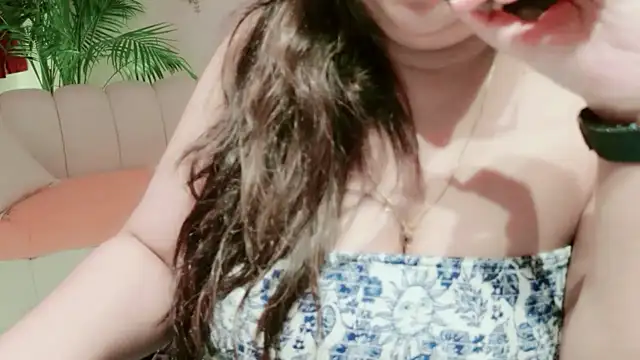 Gracefulgoddess online show from April 3, 9:18 am