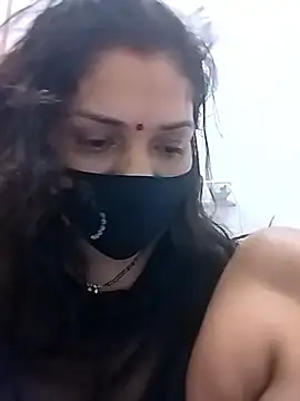 Snapshot of Simaran_bhabhi chatting on March 9, 2:15 am Simaran bhabhi online show from March 9, 2:15 am