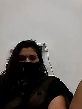 Snapshot of Simaran_bhabhi chatting on March 10, 2:27 am Simaran bhabhi online show from March 10, 2:27 am
