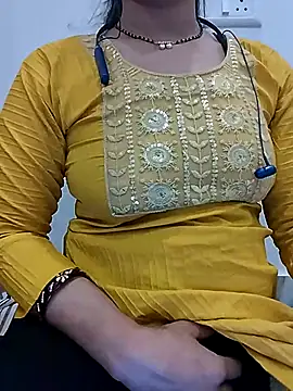 Snapshot of Simaran_bhabhi chatting on March 12, 12:55 pm Simaran bhabhi online show from March 12, 12:55 pm
