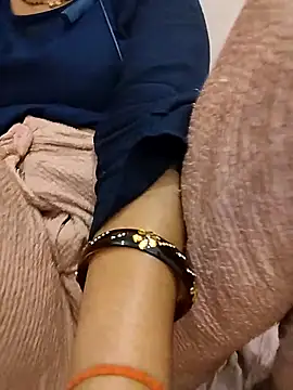 Snapshot of Simaran_bhabhi chatting on March 13, 4:13 pm Simaran bhabhi online show from March 13, 4:13 pm