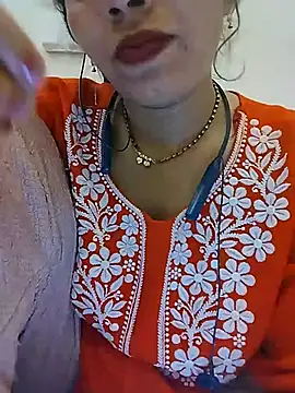 Snapshot of Simaran_bhabhi chatting on March 24, 8:41 am Simaran bhabhi online show from March 24, 8:41 am