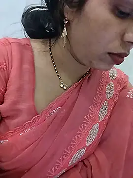 Snapshot of Simaran_bhabhi chatting on April 9, 10:42 am Simaran bhabhi online show from April 9, 10:42 am