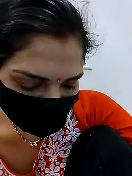 Snapshot of Simaran_bhabhi chatting on April 10, 1:00 am Simaran bhabhi online show from April 10, 1:00 am