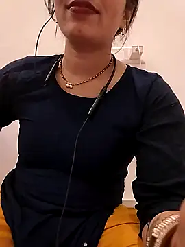 Snapshot of Simaran_bhabhi chatting on April 10, 2:22 pm Simaran bhabhi online show from April 10, 2:22 pm
