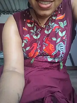 Snapshot of Simaran_bhabhi chatting on May 21, 8:54 am Simaran bhabhi online show from May 21, 8:54 am