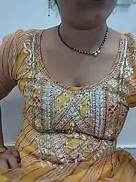 Snapshot of Simaran_bhabhi chatting on May 28, 5:16 am Simaran bhabhi online show from May 28, 5:16 am