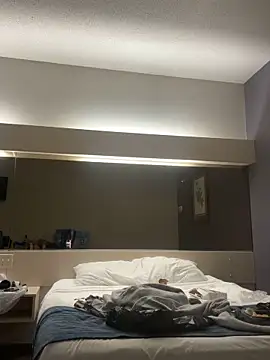 Snapshot of Bigbootylavishh chatting on December 1, 4:34 pm Bigbootylavishh online show from December 1, 4:34 pm