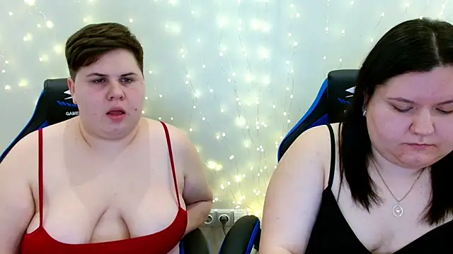BeckyAndHellen online show from February 9, 5:28 pm