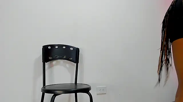 Snapshot of malu_horny_69 chatting on December 4, 11:41 am malu horny 69 online show from December 4, 11:41 am