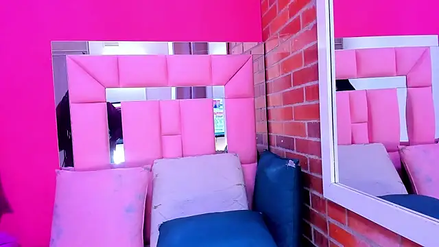 Snapshot of malu_horny_69 chatting on February 6, 8:23 pm malu horny 69 online show from February 6, 8:23 pm