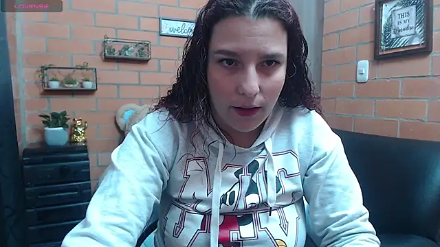 alexia 87 online show from September 12, 1:49 am