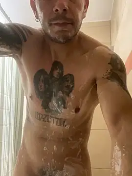 Snapshot of Molly1993rrrrrrrf chatting on February 18, 11:33 pm Molly1993rrrrrrrf online show from February 18, 11:33 pm