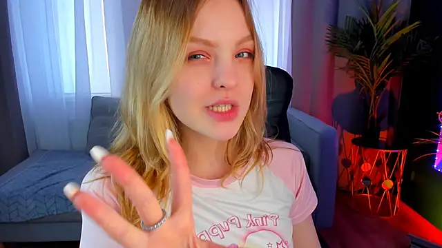 stay with alice online show from February 4, 12:55 pm