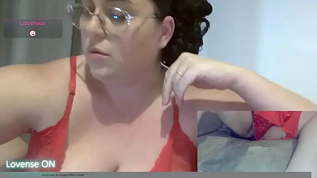 Snapshot of -SugarSass chatting on October 28, 11:14 am -SugarSass online show from October 28, 11:14 am