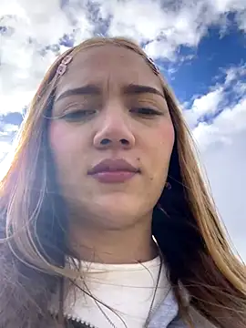 melody-dy online show from September 12, 9:04 pm