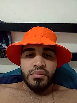 Snapshot of luismanuel_1998 chatting on November 28, 3:31 am luismanuel 1998 online show from November 28, 3:31 am