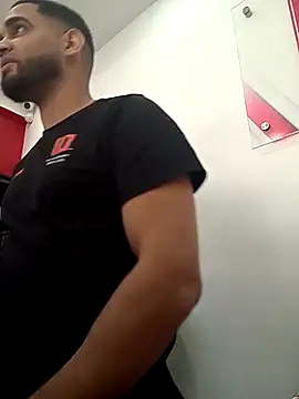 Snapshot of luismanuel_1998 chatting on December 1, 6:13 pm luismanuel 1998 online show from December 1, 6:13 pm