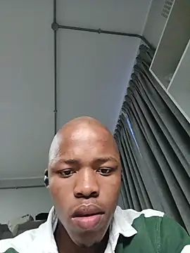 Snapshot of Mejjlunje540 chatting on April 13, 8:20 am Mejjlunje540 online show from April 13, 8:20 am