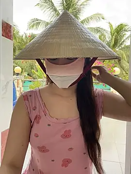 BabyThree  online show from March 17, 8:51 am