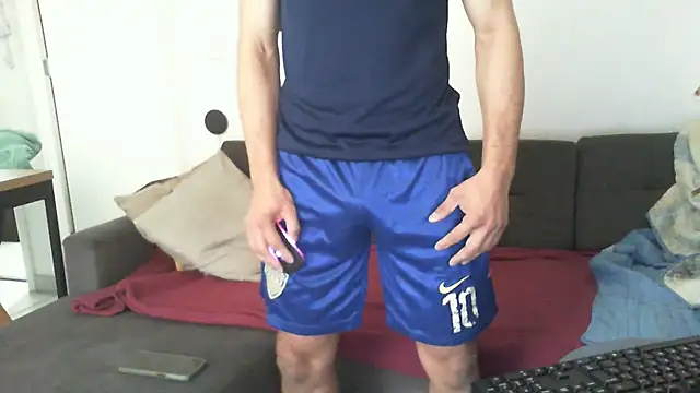 Snapshot of funguybr36 chatting on September 27, 3:50 pm funguybr36 online show from September 27, 3:50 pm