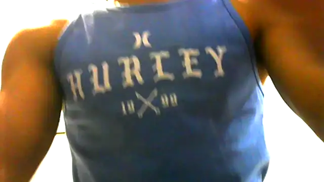 Snapshot of funguybr36 chatting on February 22, 4:35 am funguybr36 online show from February 22, 4:35 am