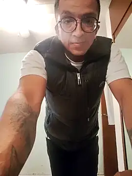 Allantututu online show from February 3, 10:59 pm