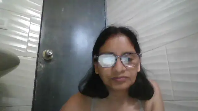 Snapshot of titssmall123 chatting on November 26, 7:59 pm titssmall123 online show from November 26, 7:59 pm