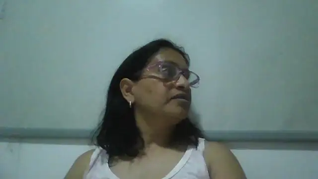 Snapshot of titssmall123 chatting on January 10, 2:57 am titssmall123 online show from January 10, 2:57 am