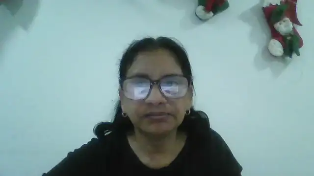 Snapshot of titssmall123 chatting on February 7, 10:41 am titssmall123 online show from February 7, 10:41 am