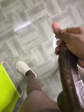 Snapshot of Bigcock_254 chatting on November 16, 7:52 pm Bigcock 254 online show from November 16, 7:52 pm