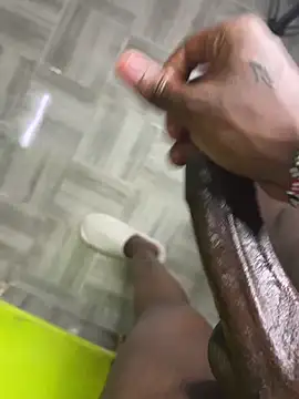 Snapshot of Bigcock_254 chatting on November 25, 7:36 pm Bigcock 254 online show from November 25, 7:36 pm